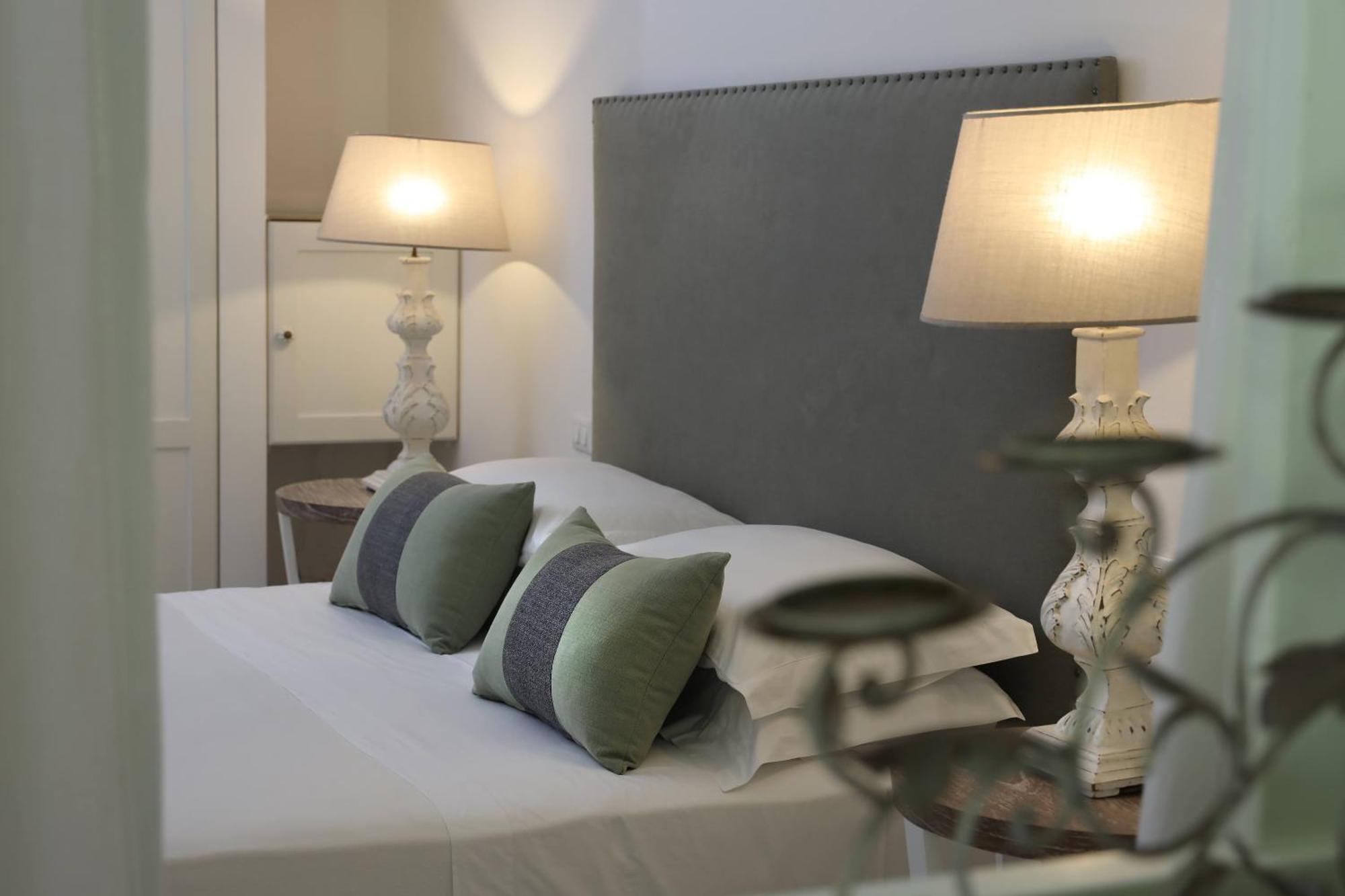 Maison D'enrì Bed & Breakfast